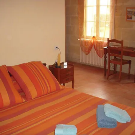 La Maison Des Aurelines Nocleg ze śniadaniem Puisseguin